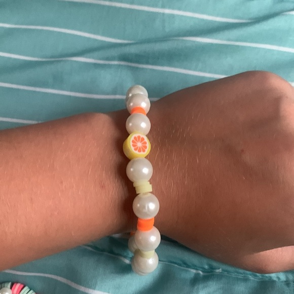 Variety of stickers with every purchase - Picture 2 of 3